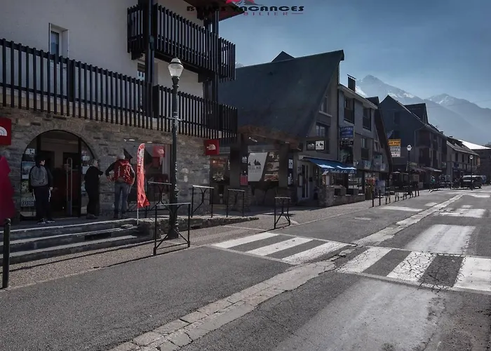 Pour 4 Proche Des Pistes Avec Parking Et Animaux Admis à - Fr-1-296-316 Appartement Saint-Lary-Soulan